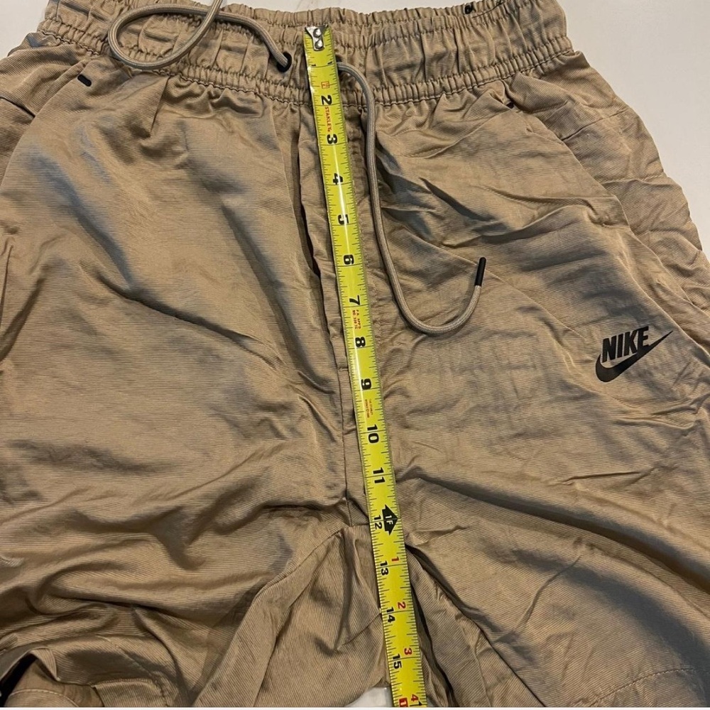 Mens Nike Sportswear Woven Athletic Shorts Khaki Size S At Knee. AR3229-247 - Picture 7 of 8